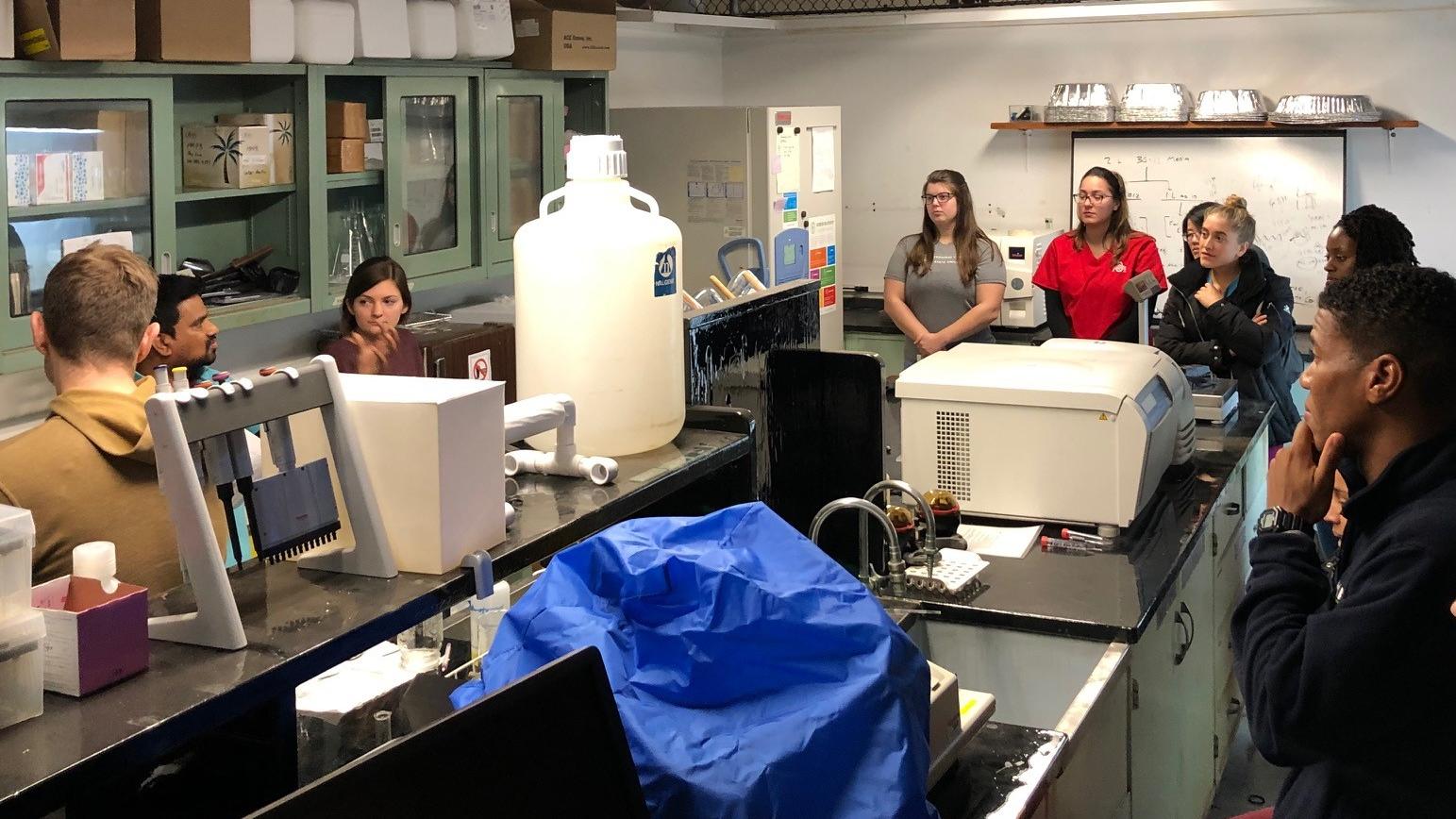 AELer give tour of lab to OSU Veterinary students