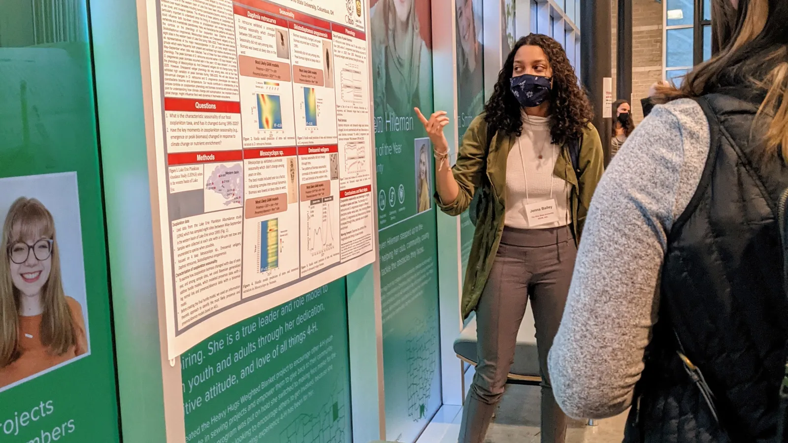 Jenna Bailey presenting her poster