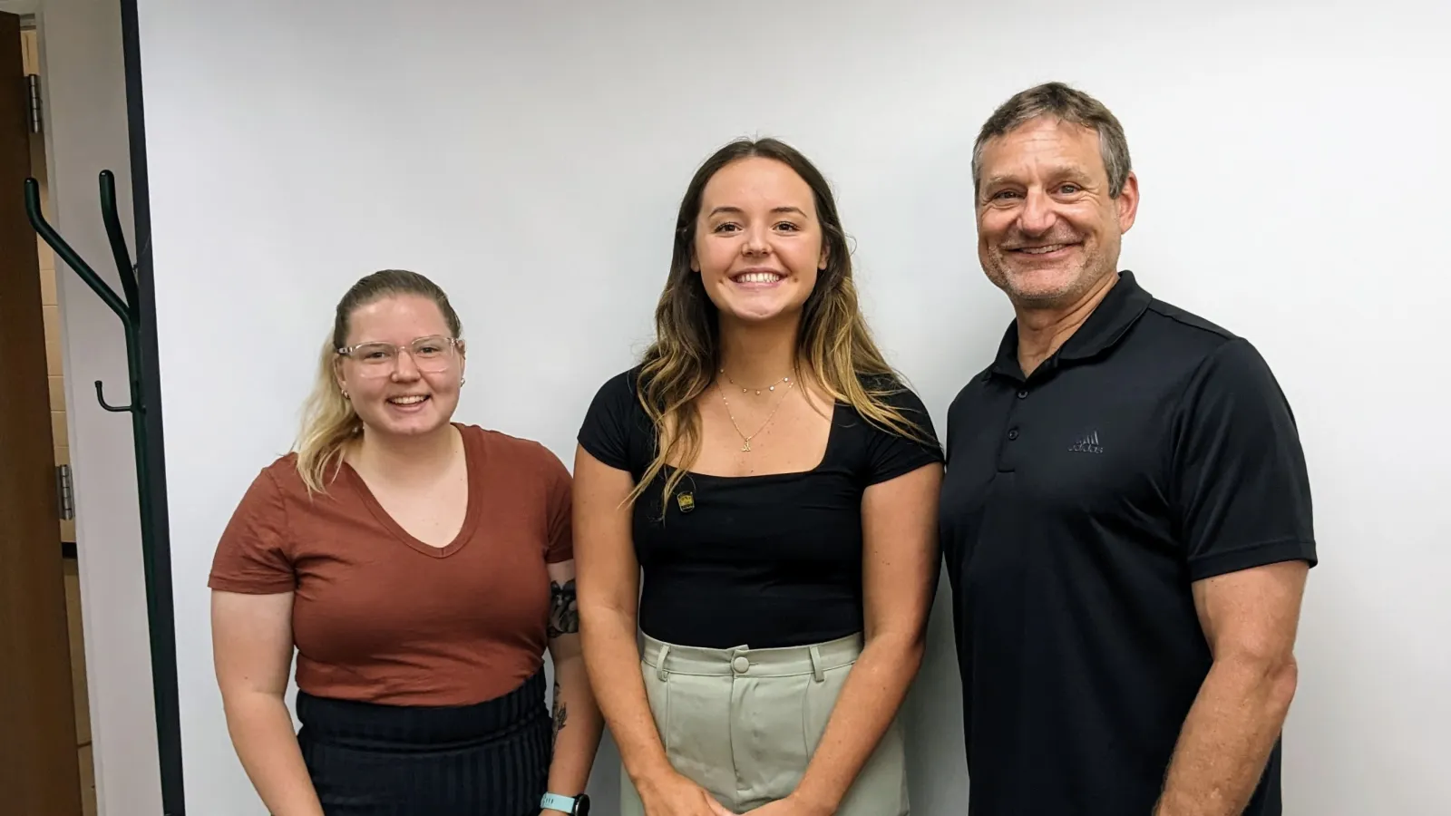 Group photo with Olivia Houpt and her advisors, Kylee Wilson and Stu Ludsin