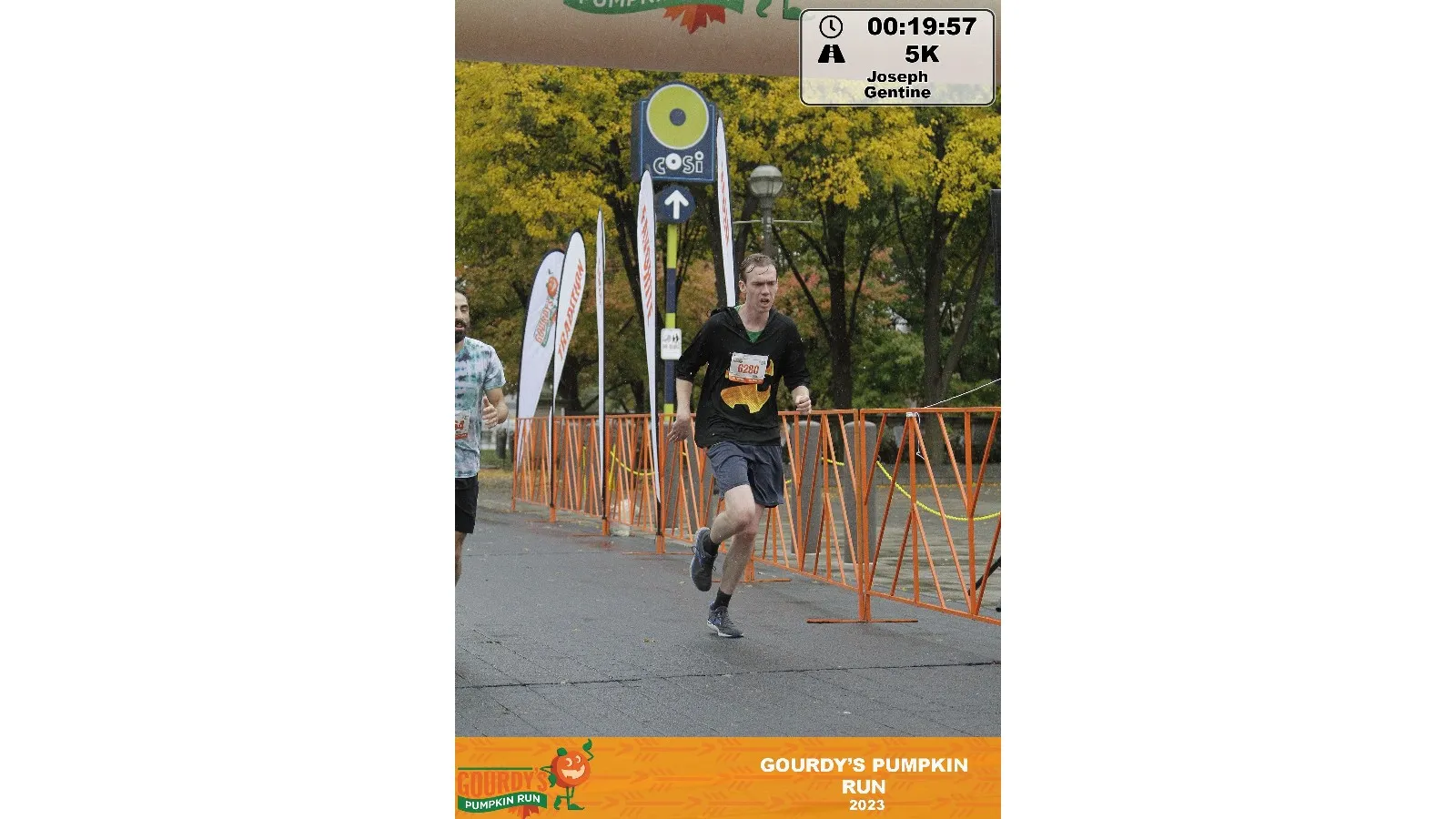Joe Gentine finishing the race