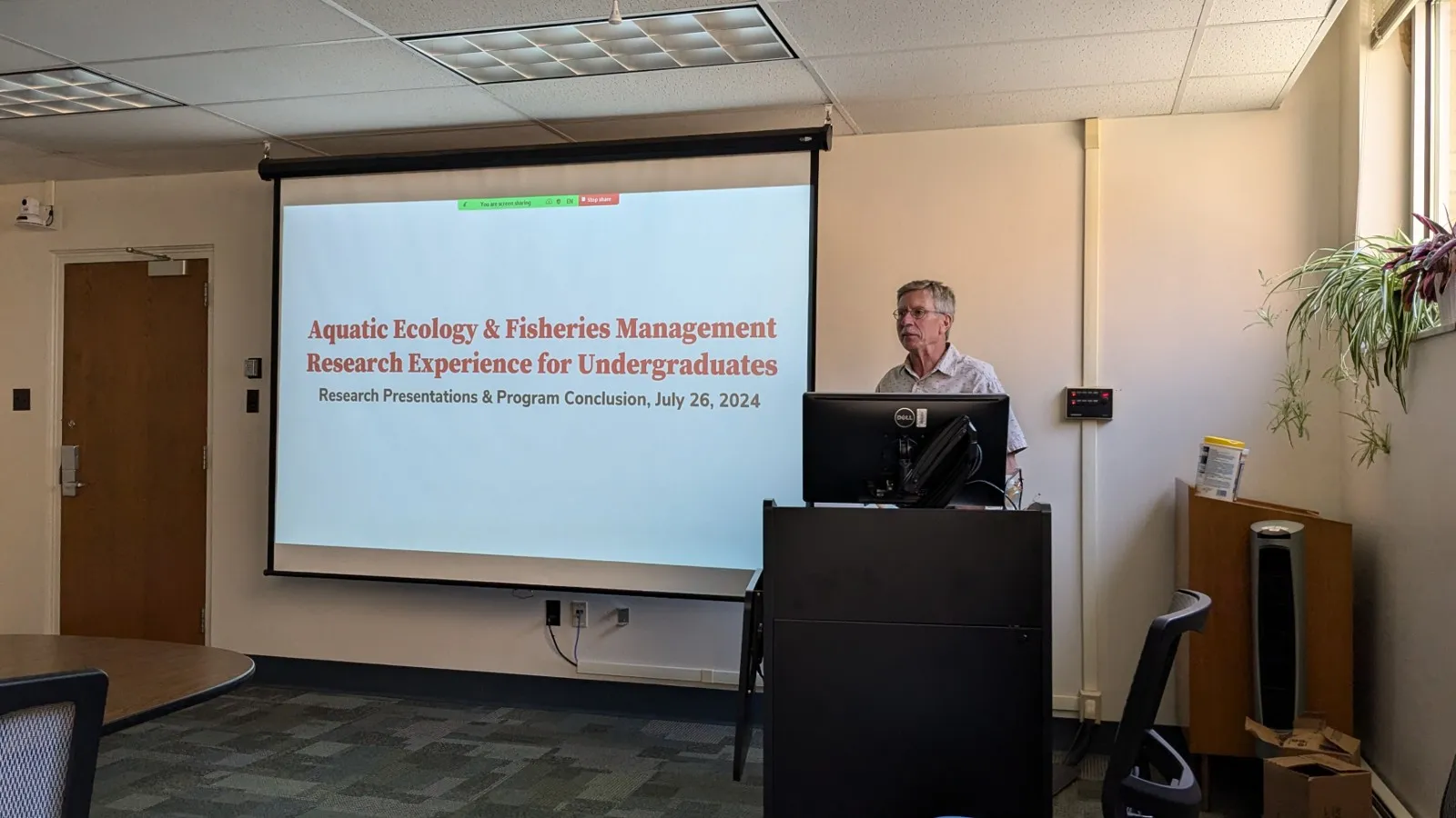 Scott Hale presenting his closing remarks
