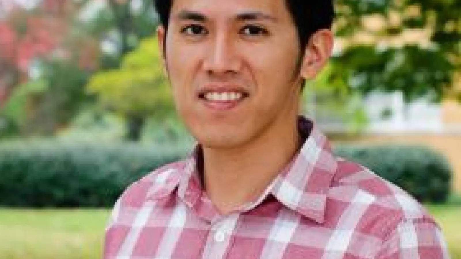 Headshot of Alex Chen