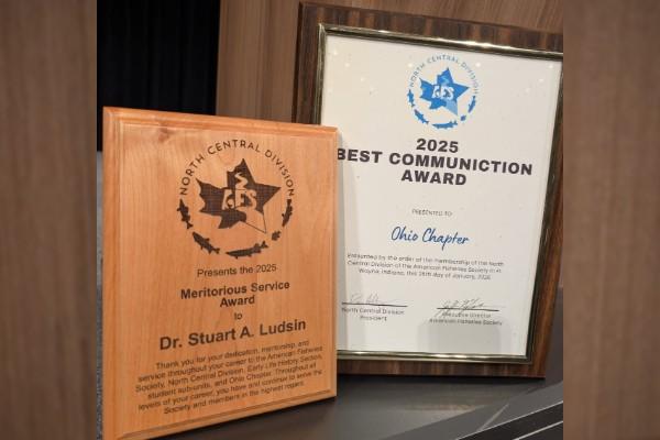 Plaques for Dr Ludsin and OCAFS