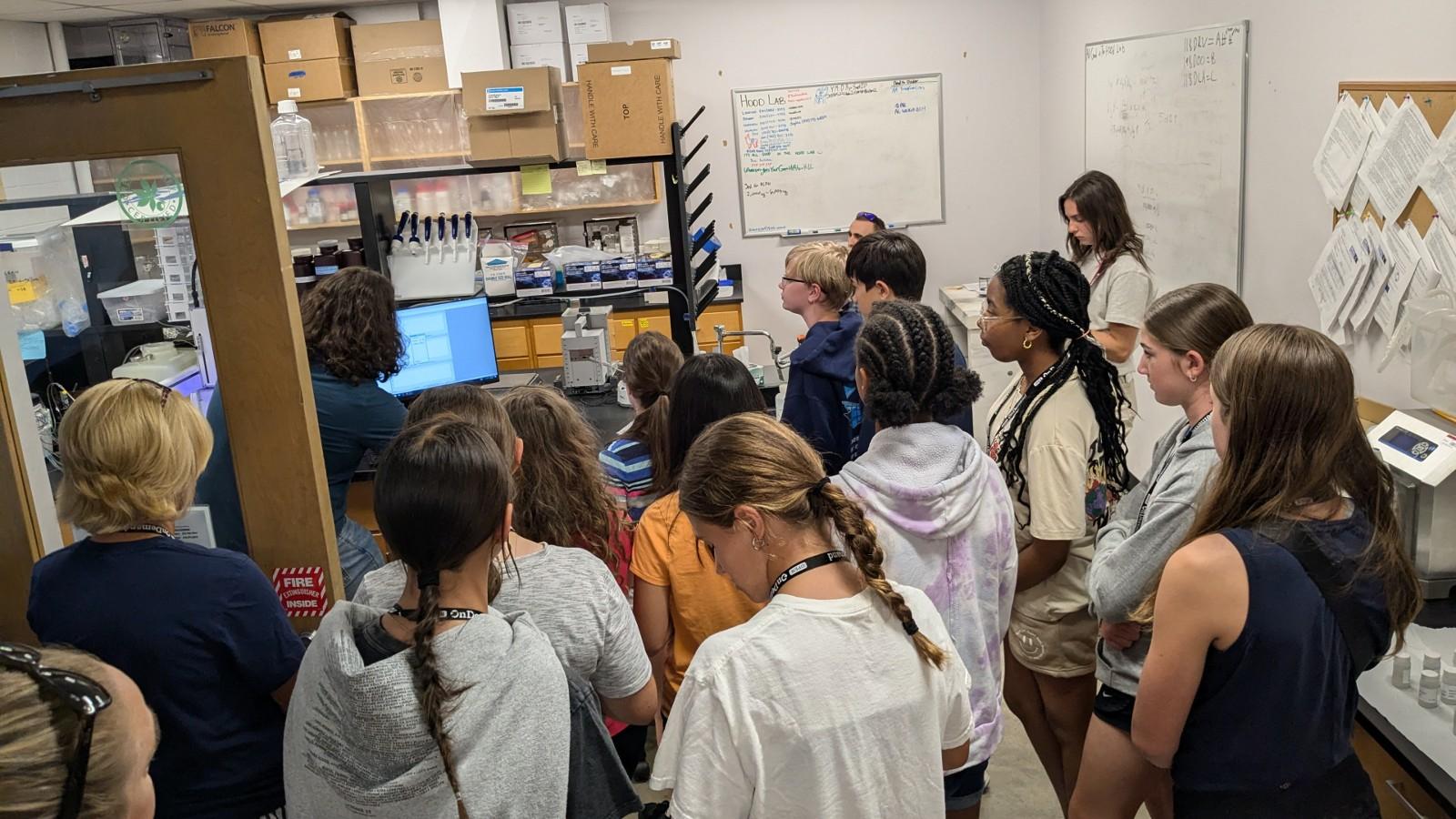 Matthew Sens talking to the students about nutrients in aquatic ecosystems