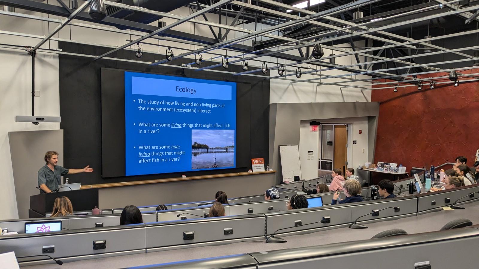 Neil Hamrick giving a talk about ecosystems to the students at the Super Computer Center